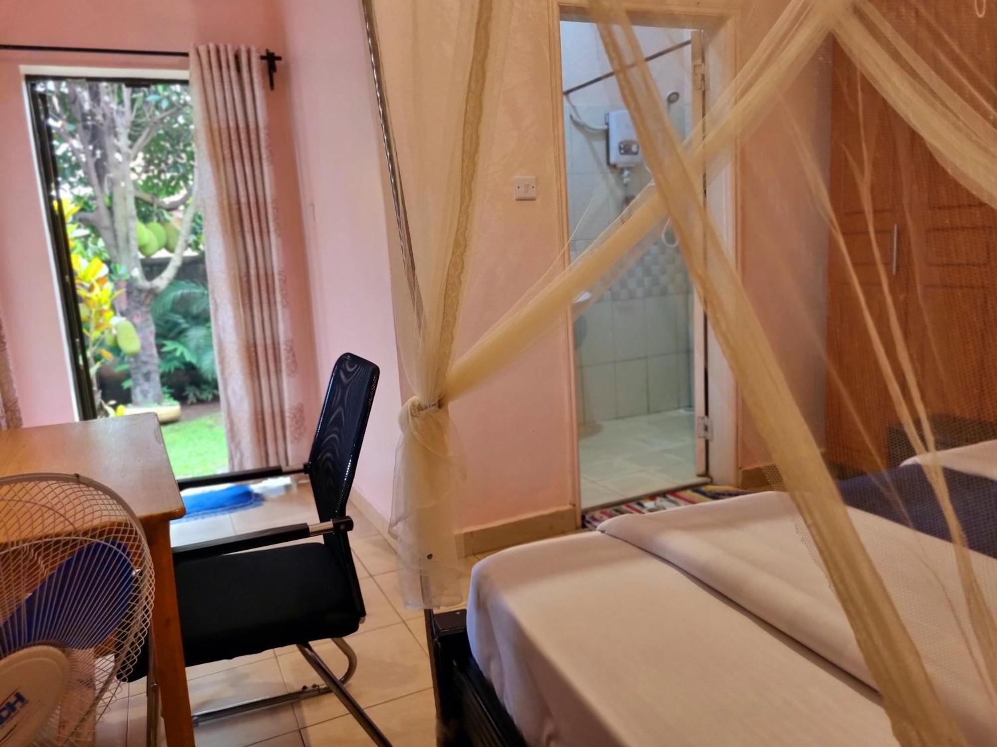 Tgs Homestay Kampala Chambre photo